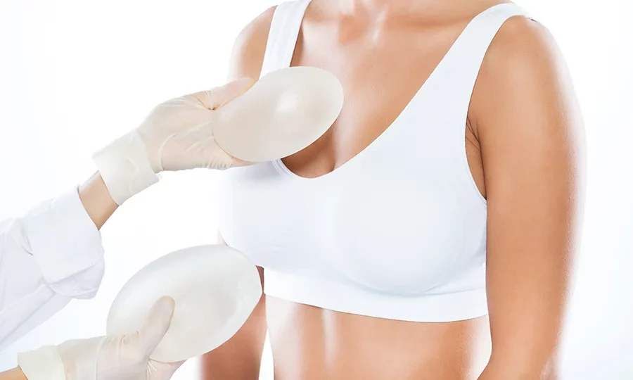 Implants mammaires paris
